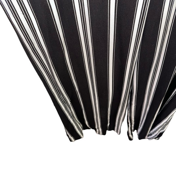 NWT Wild Fable Black & White Striped Jumpsuit - Picture 3 of 8